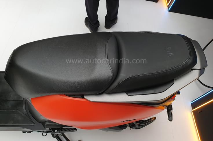 Vida V1 dual seats. Vida V1 dual seats.